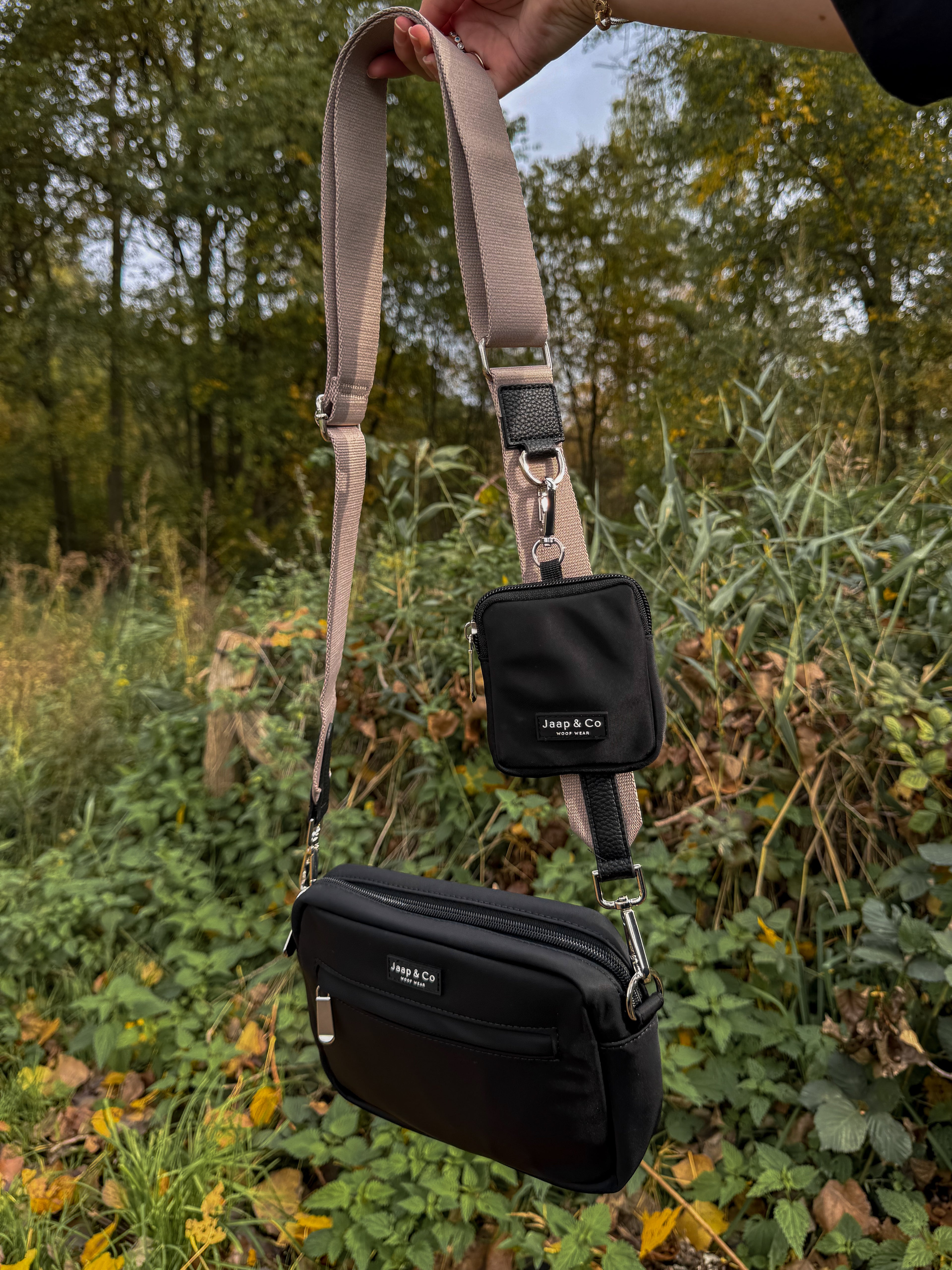 Classic Black Dogmom Bag - Classic Beige Strap
