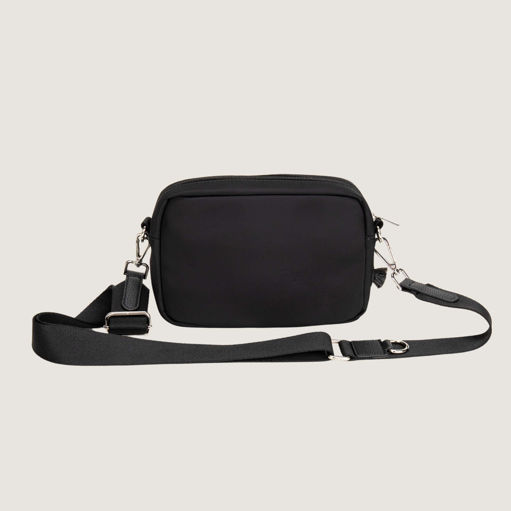 De achterkant van de Jaap & Co Classic Black dogmom bag