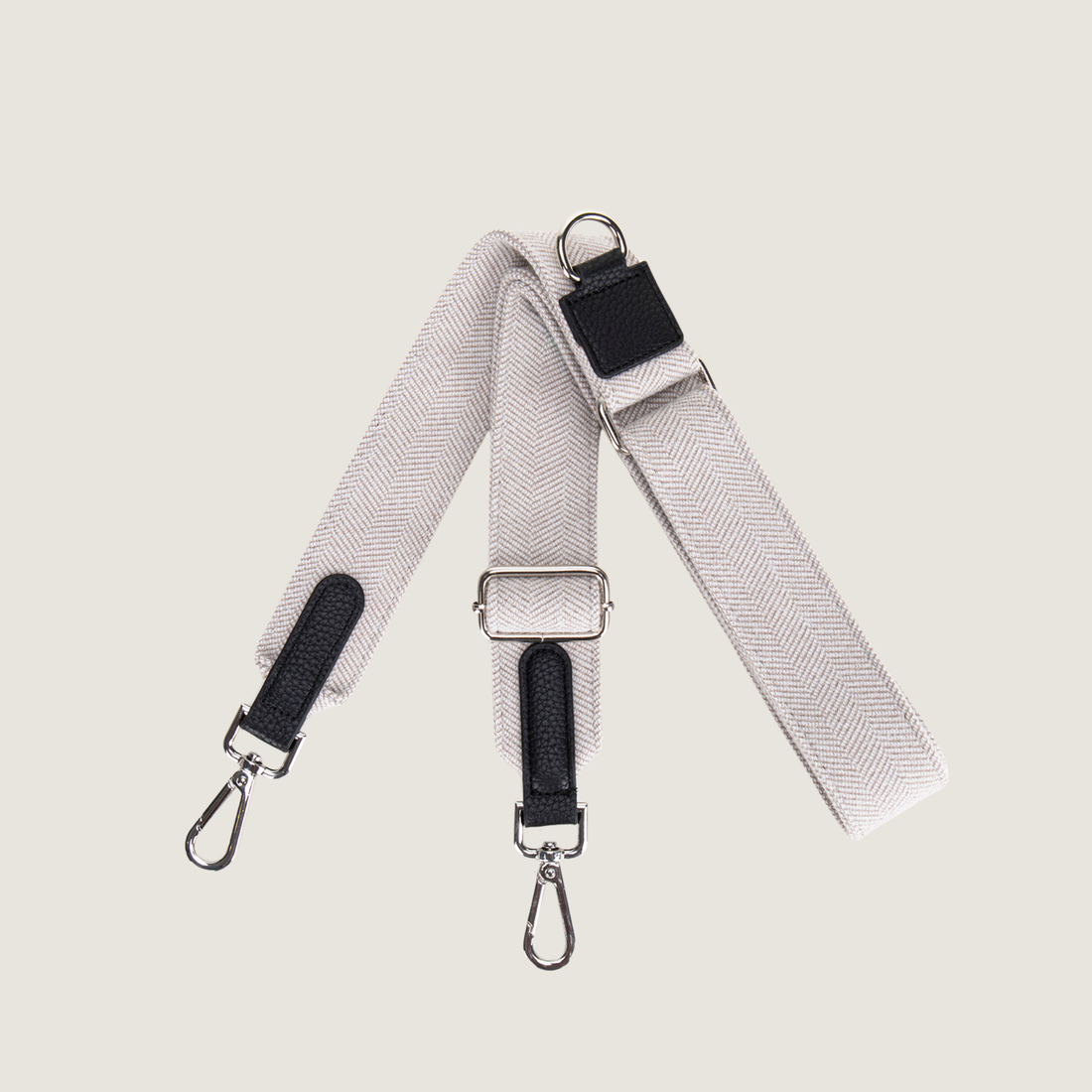 Detailfoto van Classic Beige strap –verstelbare hondenriem-strap met zebra print en metalen gespen, passend op Dogmom Bag van Jaap & Co