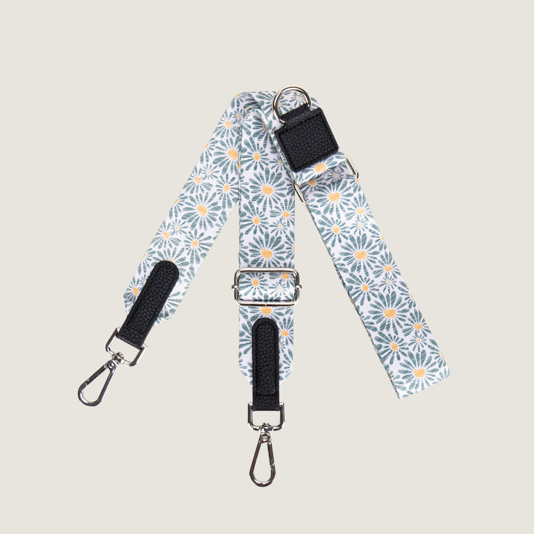 Detailfoto van Floral Memories strap –verstelbare hondenriem-strap met zebra print en metalen gespen, passend op Dogmom Bag van Jaap & Co