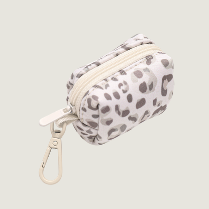 Snowy Leopard - Poepzakjeshouder