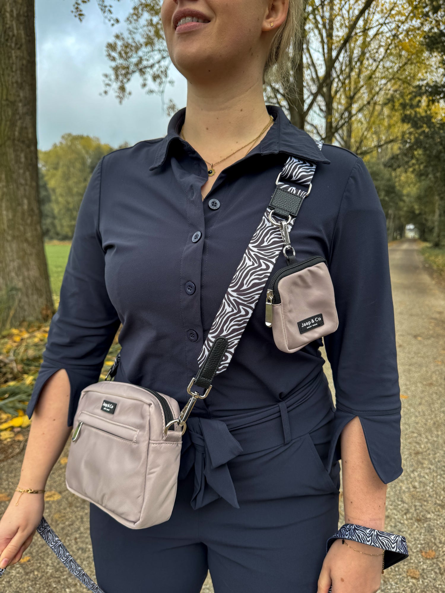 Latte Machiato Dogmom Bag - Zebra Chic Strap