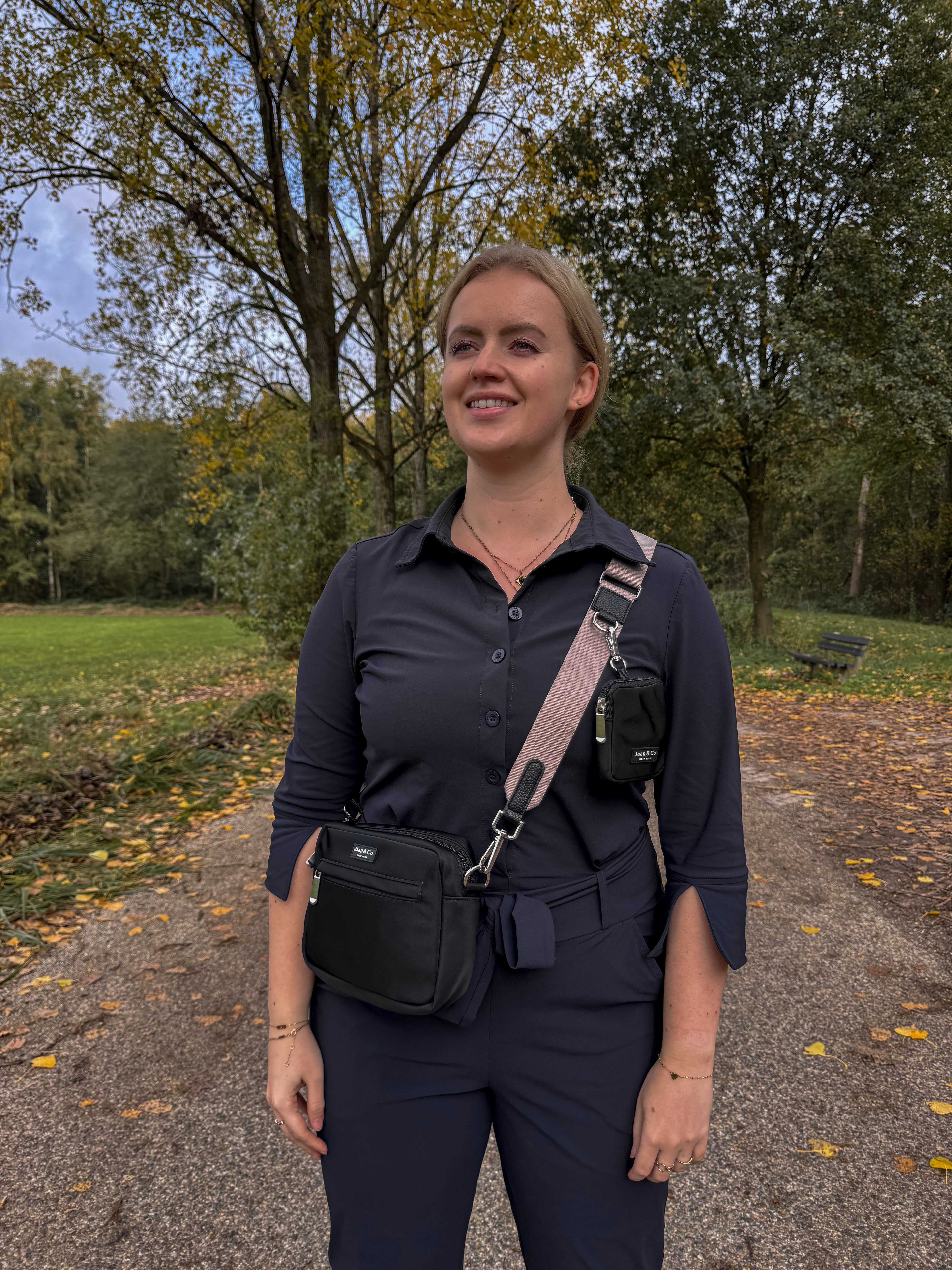 Classic Black Dogmom Bag - Classic Beige Strap