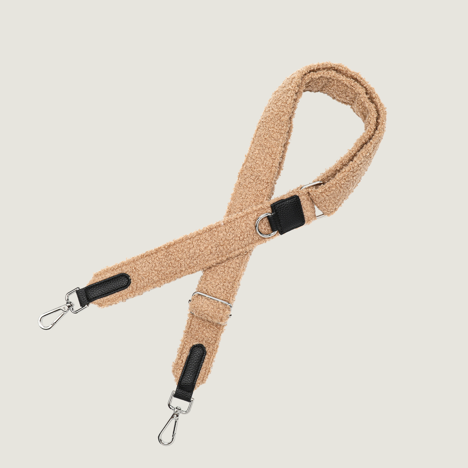Een prachtige bruine teddy stof strap voor de dogmom bag