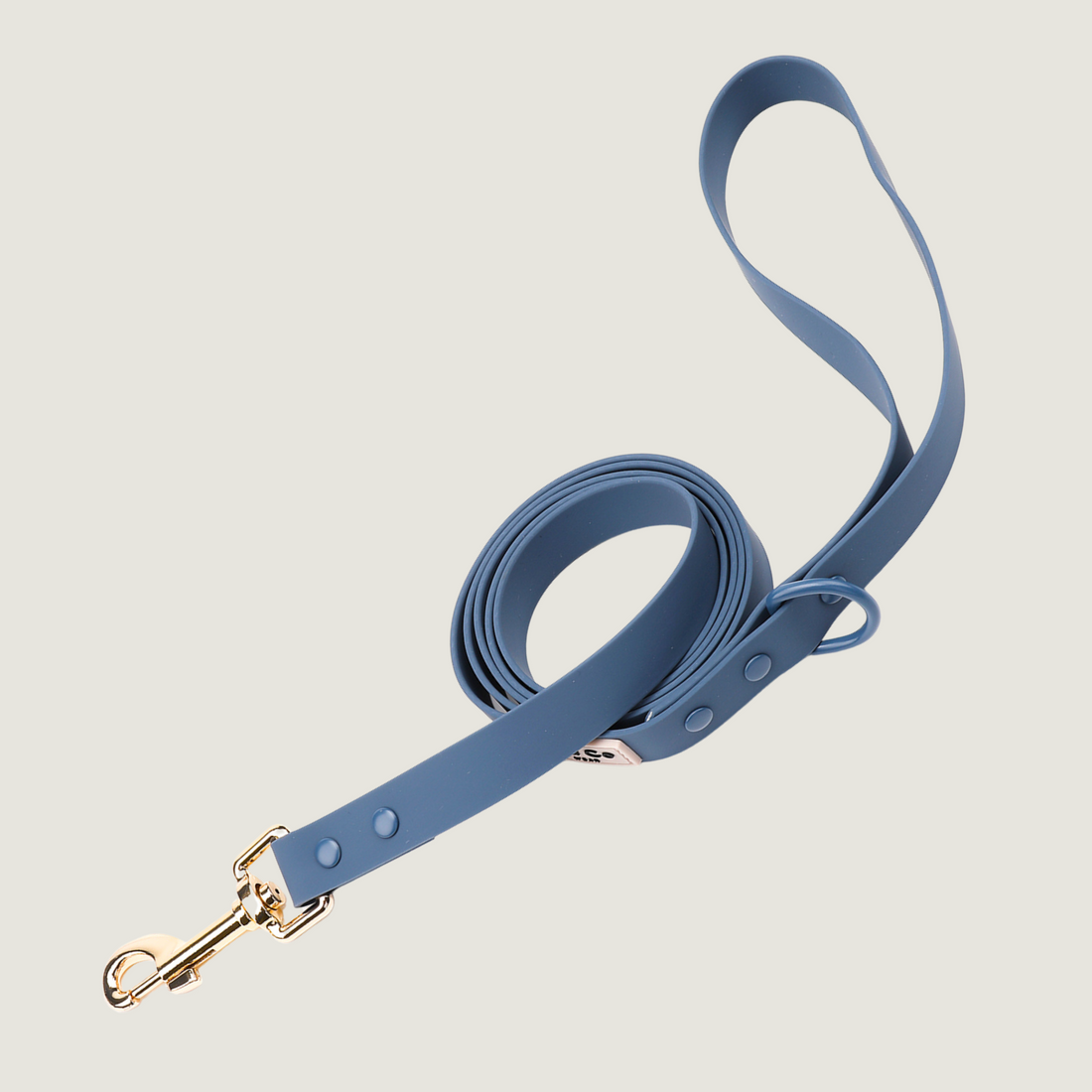 Waterproof hondenriem van de Bold Bluew Waterproof collectie van Jaap &amp; Co. Een prachtige diep blauwe kleur. 