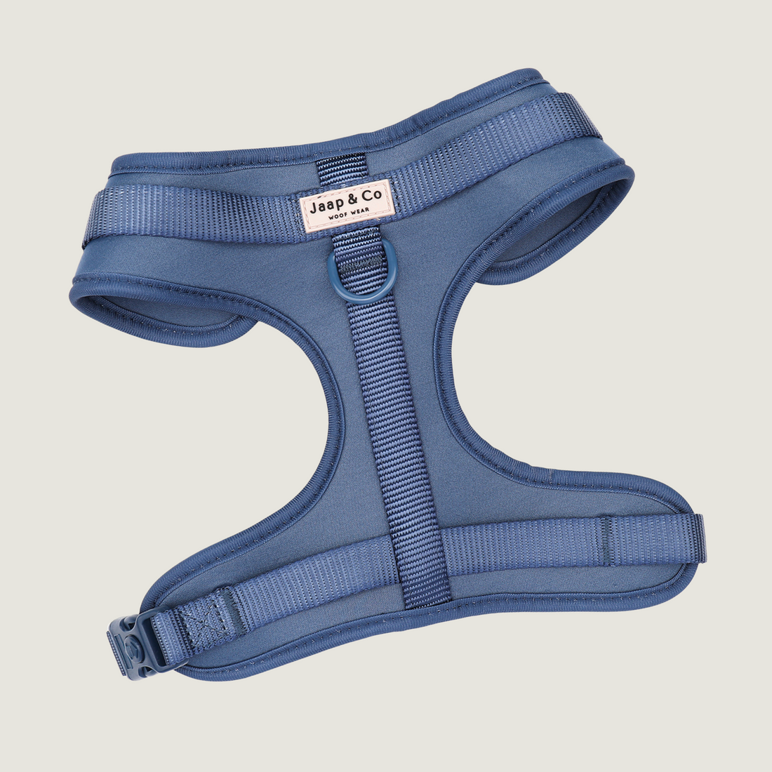 Prachtige waterproof hondentuigje in een blauwe kleur, verstelbaar en comfortabel in verschillende maten. Onderdeel van de Bold Blue Waterproof Collectie van Jaap &amp; Co