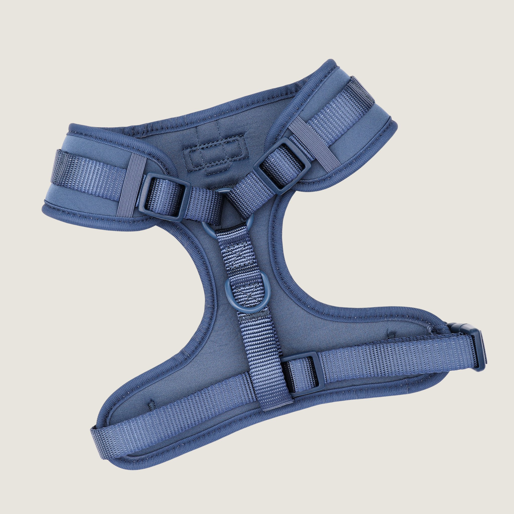 Prachtige waterproof hondentuigje in een blauwe kleur, verstelbaar en comfortabel in verschillende maten. Onderdeel van de Bold Blue Waterproof Collectie van Jaap &amp; Co