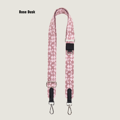 Rose Dusk strap voor onze Dogmom Bag, de strap is verwisselbaar – matchend met Jaap &amp; Co hondenaccessoires